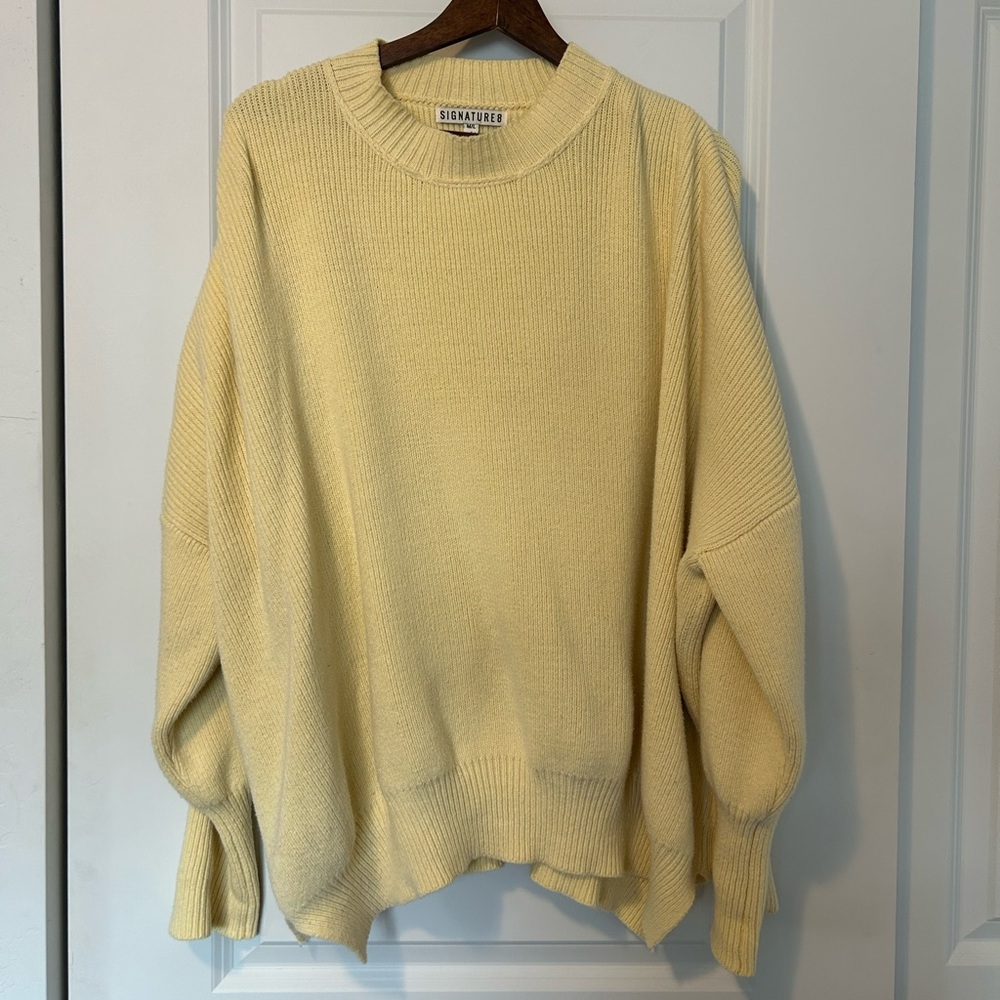 Signature8 Yellow Crewneck Sweater oversized Fit